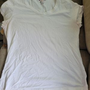 GREAT UC CHAMPION white t shirt